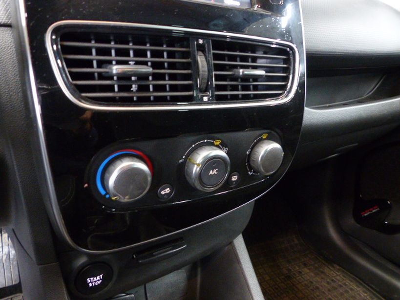 RENAULT CLIO IV 2020 - Photo n°21