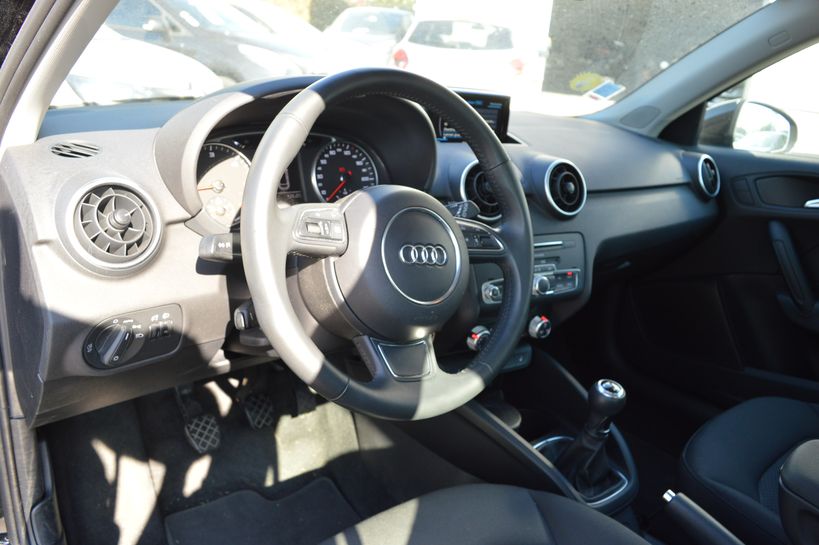 AUDI A1 SPORTBACK BUSINESS 2015 - Photo n°2