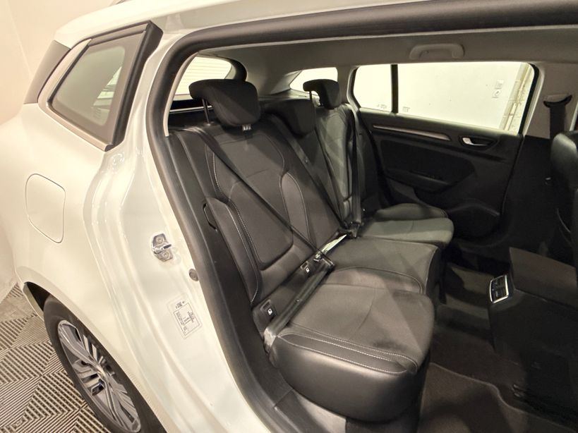 RENAULT MEGANE IV ESTATE 2022 - Photo n°40
