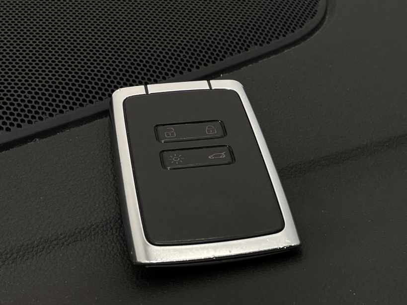 RENAULT MEGANE IV BERLINE 2021 - Photo n°51