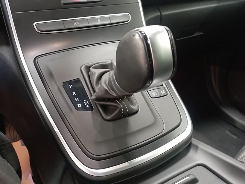 RENAULT SCENIC IV 2022 - Photo n°28