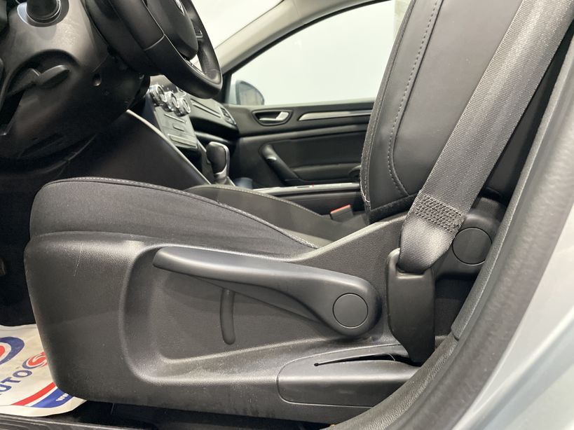 RENAULT MEGANE IV ESTATE 2021 - Photo n°36