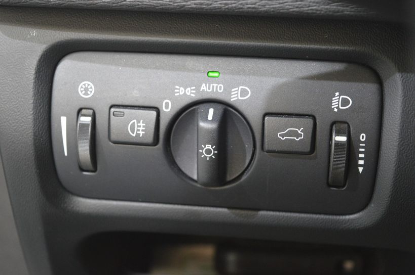 VOLVO V40 CROSS COUNTRY 2014 - Photo n°10