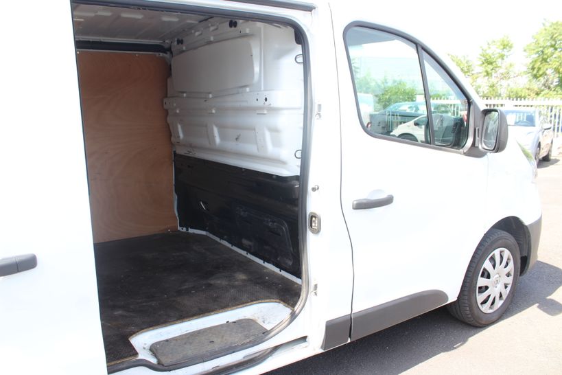 RENAULT TRAFIC III FG 2016 - Photo n°9