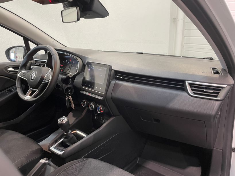 RENAULT CLIO V 2021 - Photo n°9