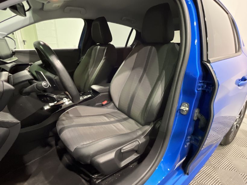 PEUGEOT 208 2021 - Photo n°9