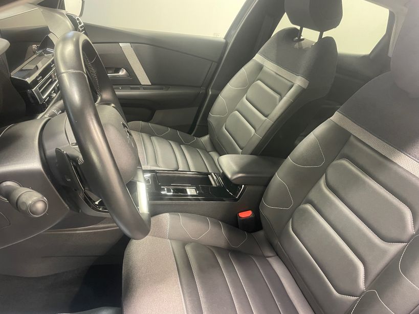 CITROEN C4 X 2023 - Photo n°13