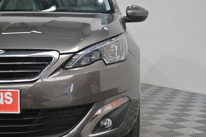 PEUGEOT 308 SW 2014 - Photo n°8