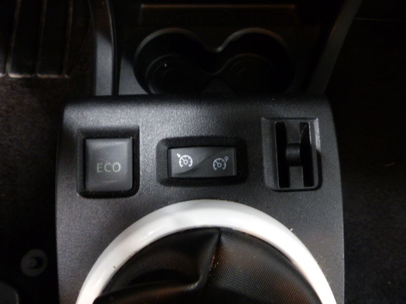 RENAULT TWINGO III 2019 - Photo n°14