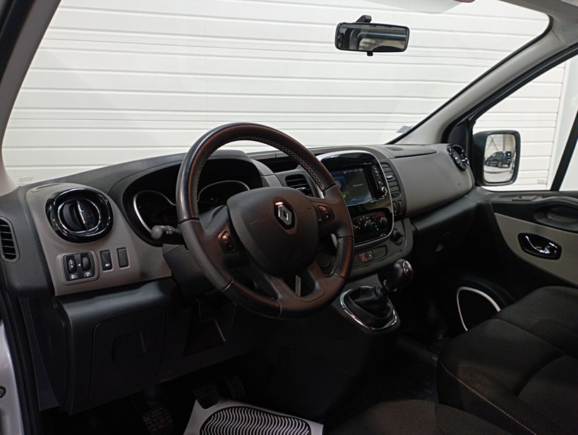 RENAULT TRAFIC COMBI 2019 - Photo n°10
