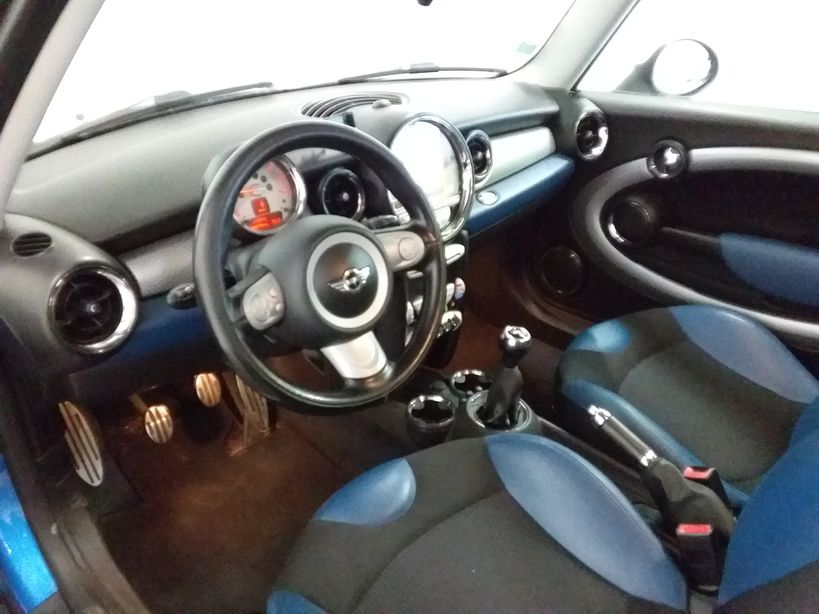 MINI HATCH R56 2010 - Photo n°12