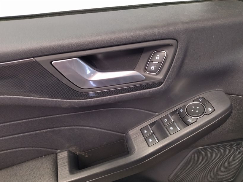 FORD KUGA 2021 - Photo n°11