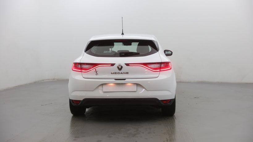 RENAULT MEGANE IV BERLINE BUSINESS 2019 - Photo n°8