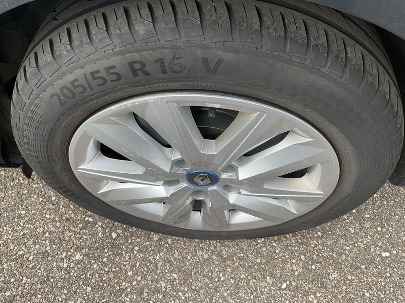 RENAULT MEGANE IV ESTATE 2021 - Photo n°5