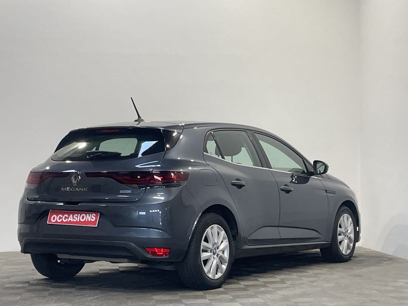 RENAULT MEGANE IV BERLINE 2021 - Photo n°3
