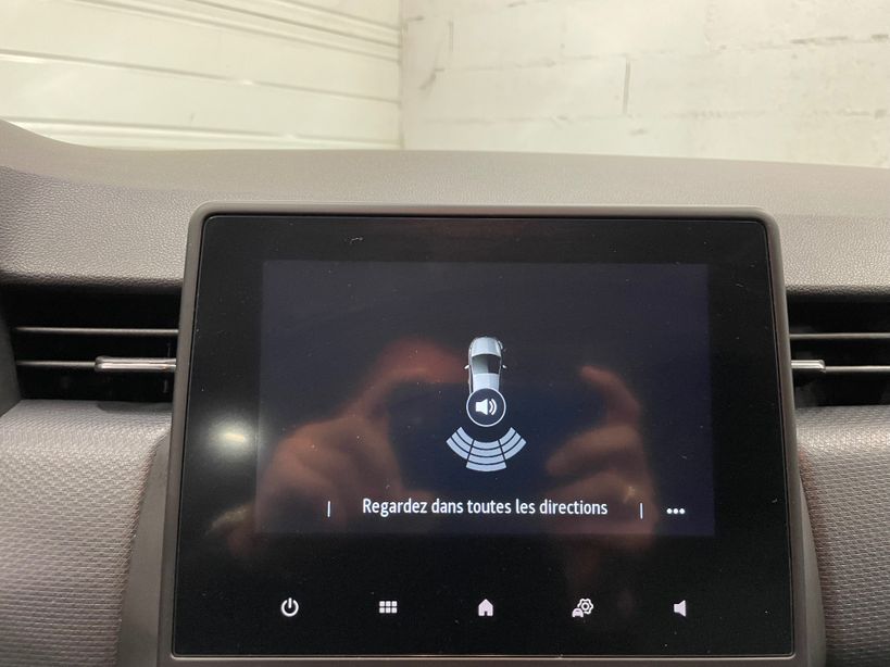 RENAULT CLIO V 2021 - Photo n°26