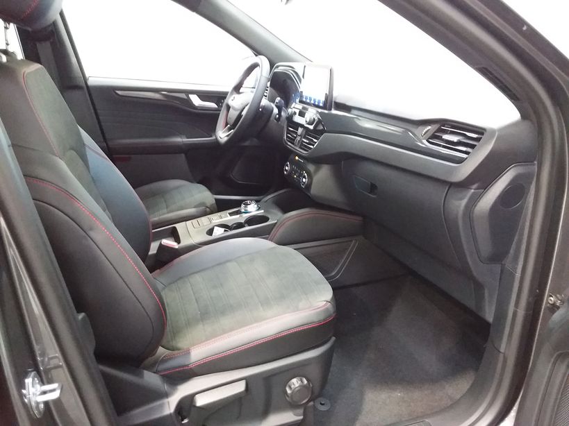 FORD KUGA 2022 - Photo n°9