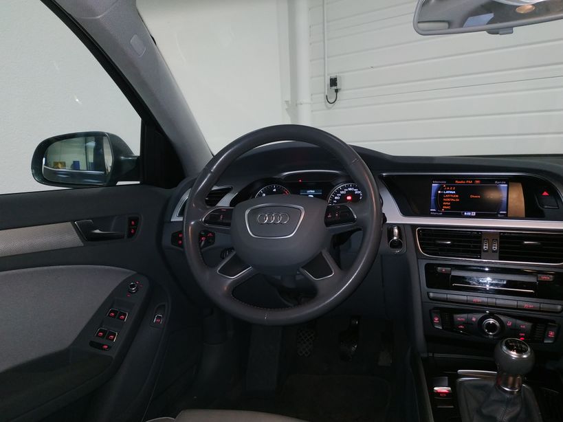AUDI A4 BUSINESS 2015 - Photo n°15