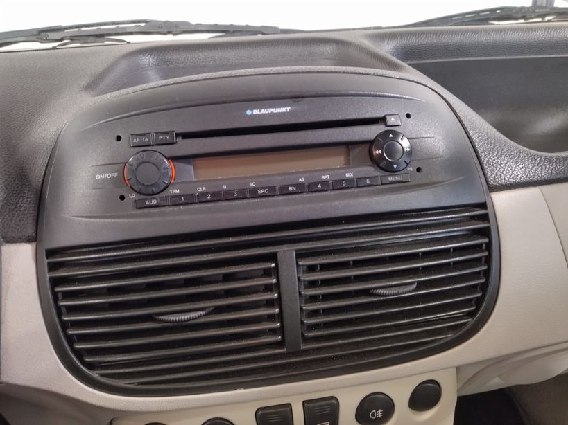 FIAT PUNTO 2004 - Photo n°12