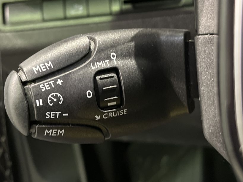 PEUGEOT 5008 BUSINESS 2019 - Photo n°32