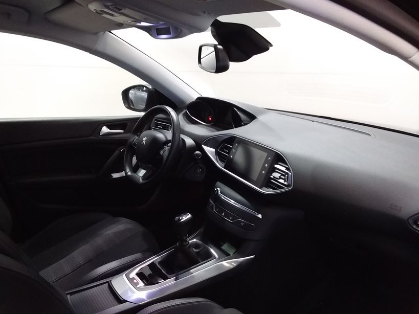 PEUGEOT 308 2020 - Photo n°7