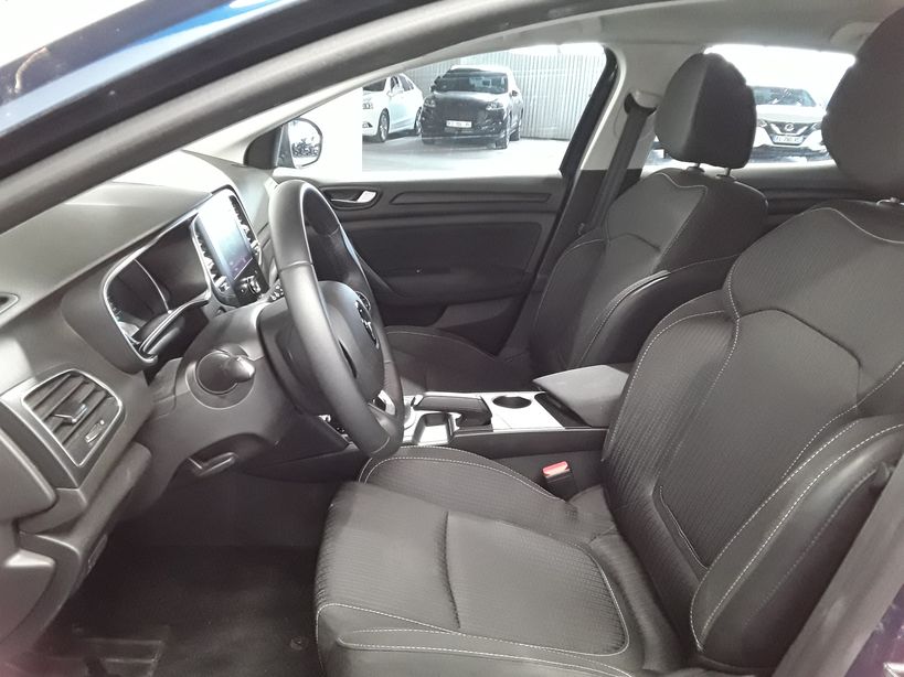 RENAULT MEGANE IV BERLINE BUSINESS 2020 - Photo n°12