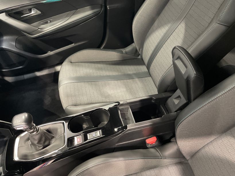 PEUGEOT 2008 2023 - Photo n°24
