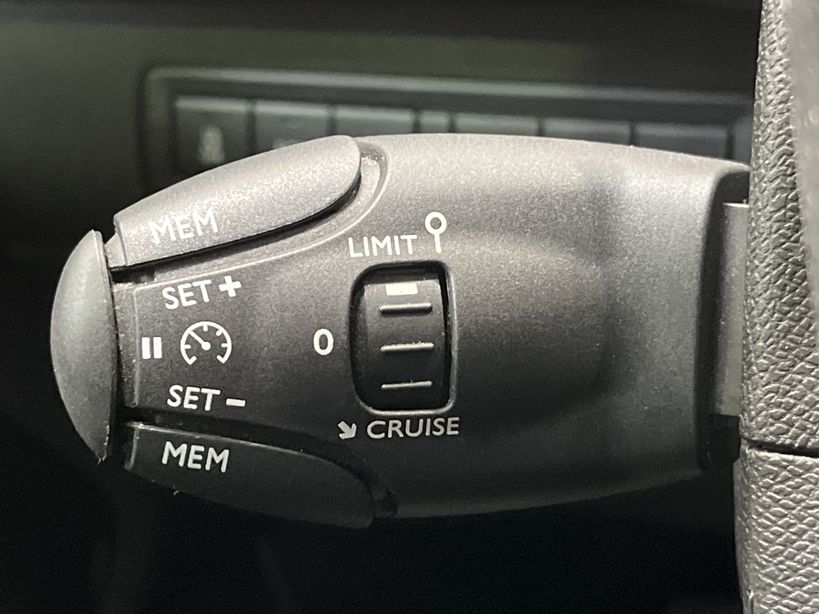 PEUGEOT 308 2015 - Photo n°30