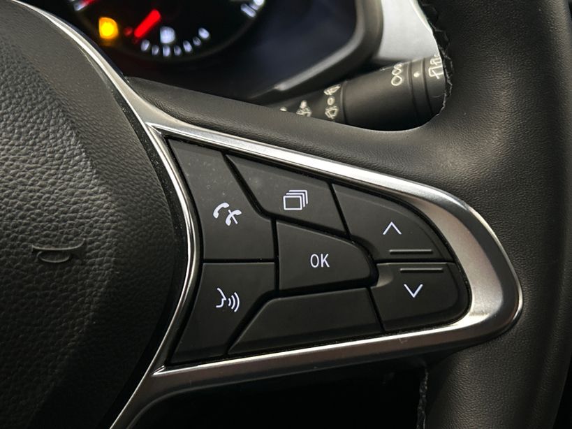 RENAULT CAPTUR 2021 - Photo n°24