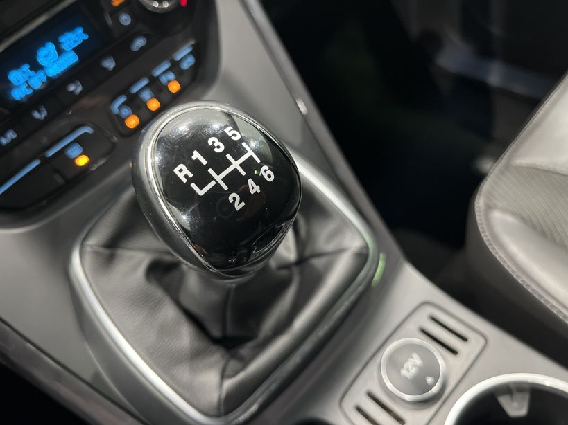 FORD KUGA 2015 - Photo n°19