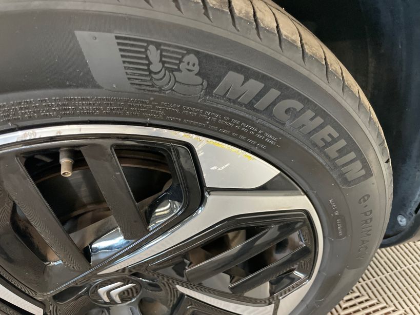 CITROEN C4 X 2023 - Photo n°1