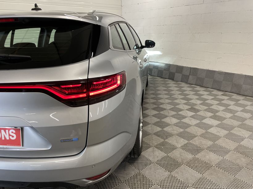 RENAULT MEGANE IV ESTATE 2021 - Photo n°33