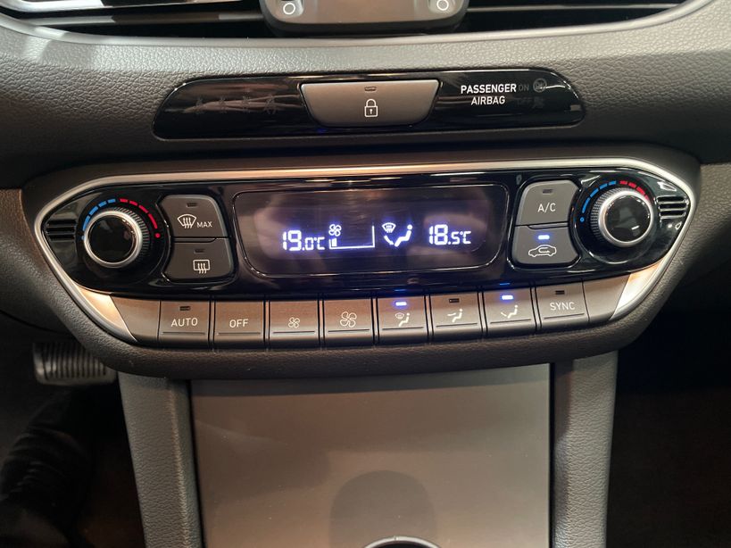 HYUNDAI i30 2024 - Photo n°16