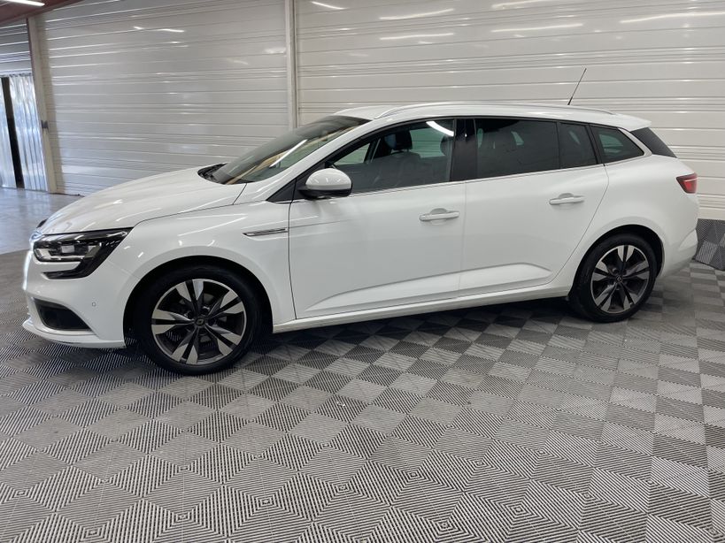 RENAULT MEGANE IV ESTATE 2020 - Photo n°4