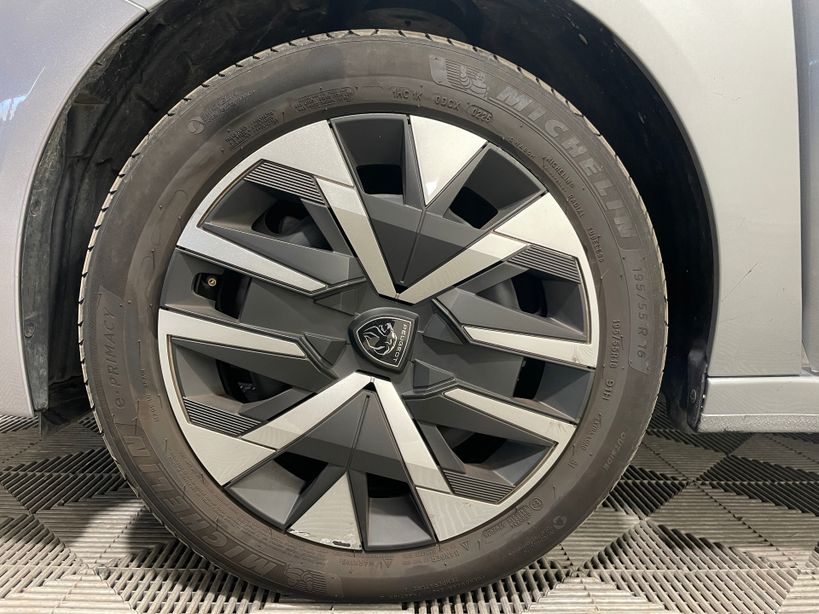 PEUGEOT 208 2025 - Photo n°1