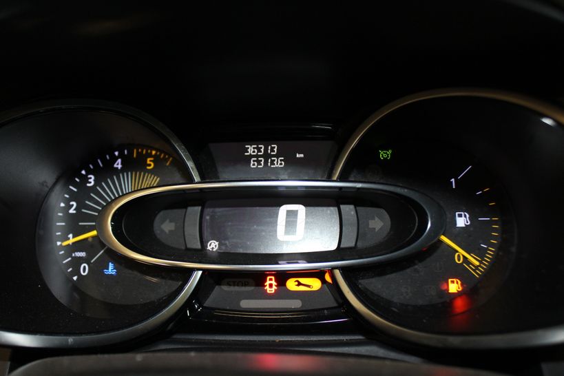 RENAULT CLIO IV SOCIETE 2015 - Photo n°13