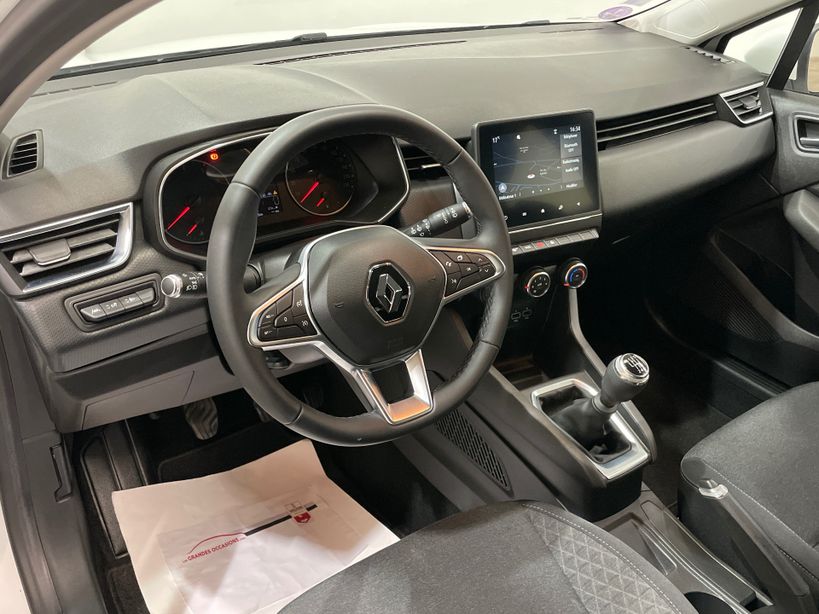 RENAULT CLIO V 2021 - Photo n°12