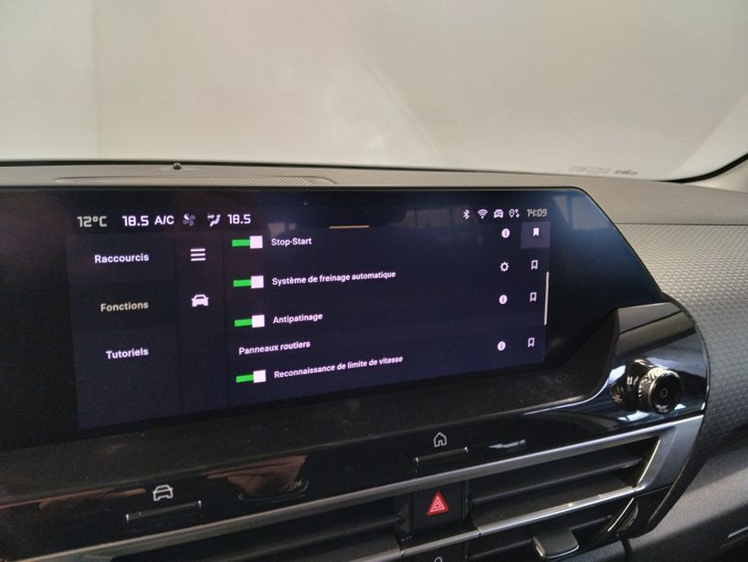 CITROEN C4 X 2023 - Photo n°37