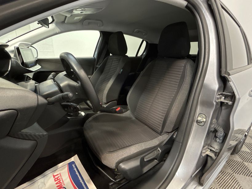 PEUGEOT 208 2023 - Photo n°9