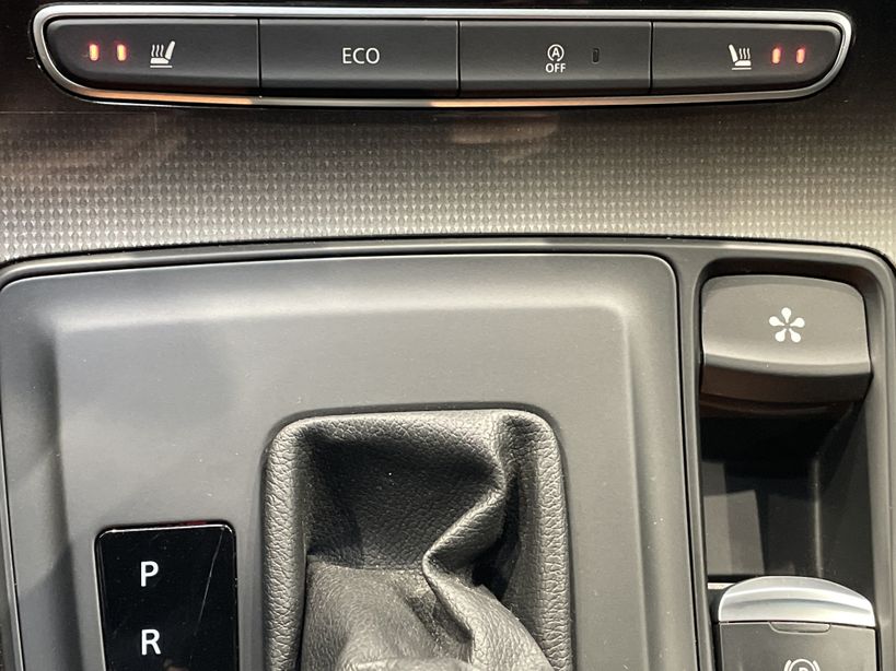 RENAULT GRAND SCENIC IV 2023 - Photo n°20