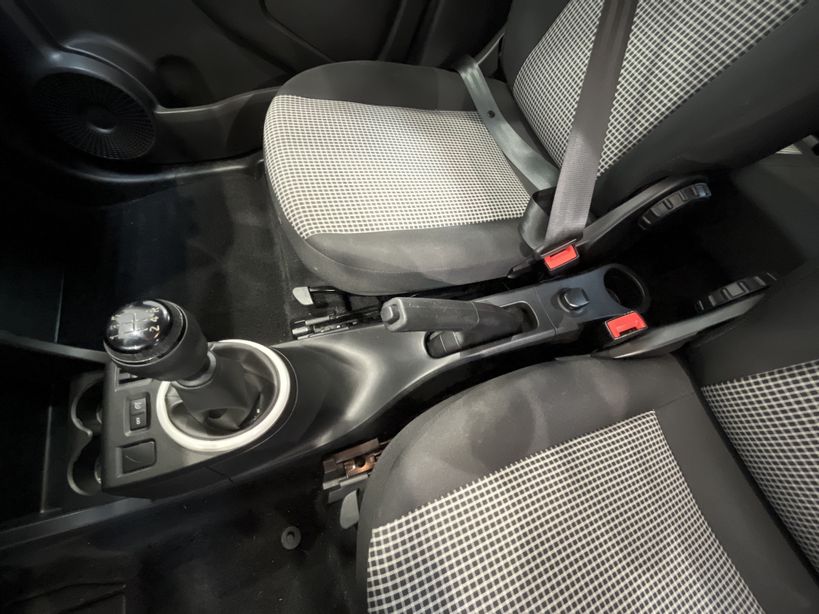 RENAULT TWINGO III 2020 - Photo n°16