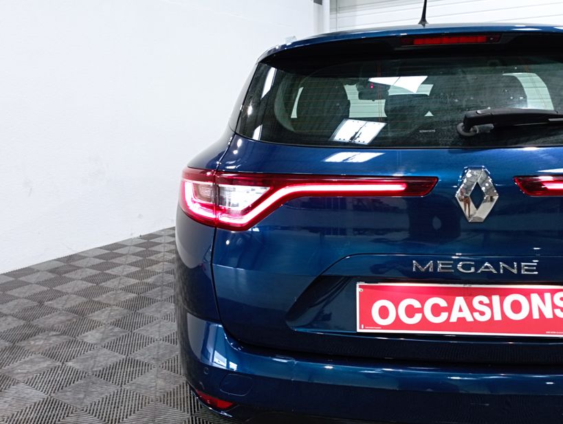 RENAULT MEGANE IV ESTATE BUSINESS 2019 - Photo n°10