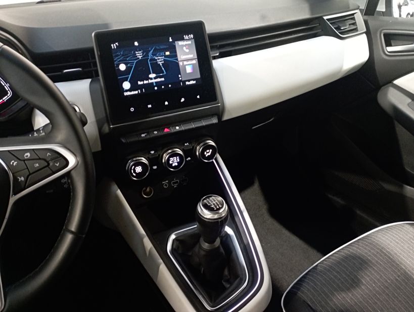 RENAULT CLIO V 2021 - Photo n°15