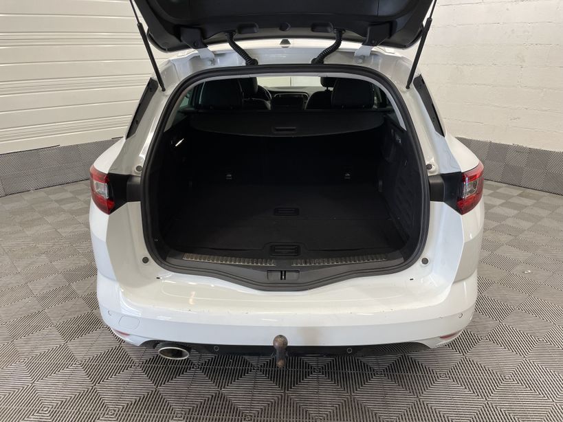 RENAULT MEGANE IV ESTATE 2020 - Photo n°9