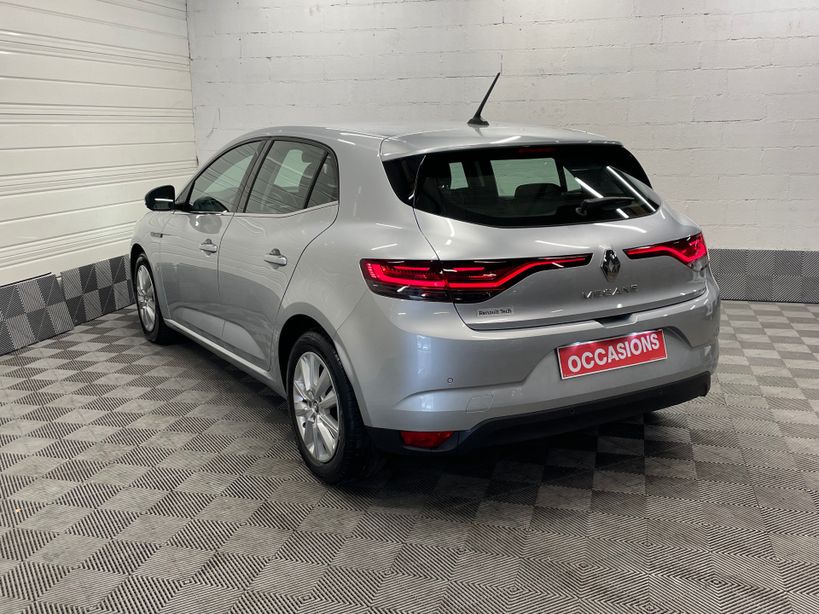 RENAULT MEGANE IV BERLINE 2021 - Photo n°8