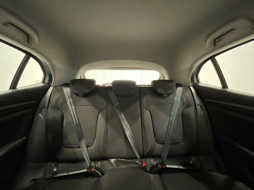 RENAULT MEGANE IV BERLINE 2021 - Photo n°40