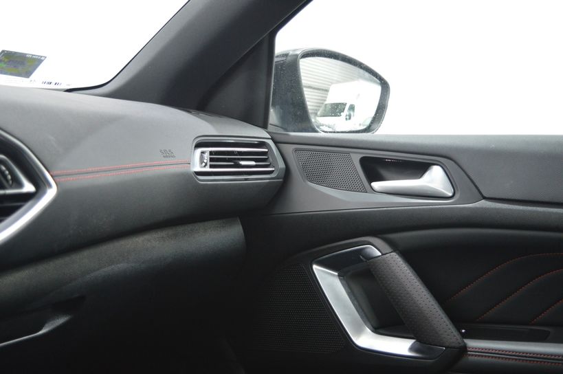 PEUGEOT 308 2020 - Photo n°34