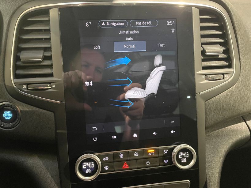 RENAULT MEGANE IV ESTATE 2022 - Photo n°24