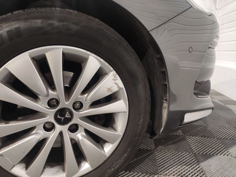 DS DS5 EXECUTIVE 2016 - Photo n°2