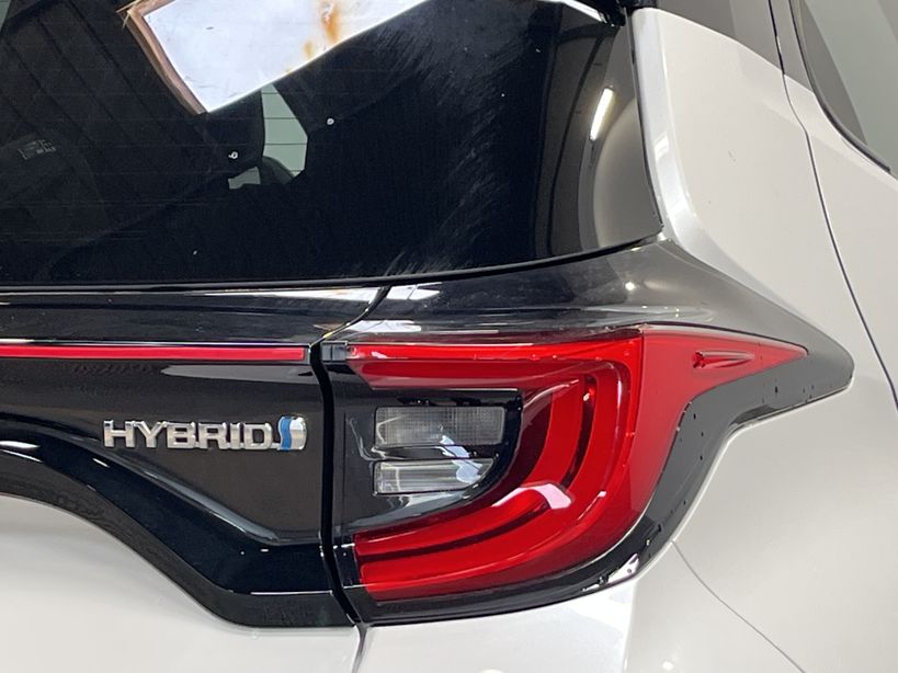 TOYOTA YARIS HYBRIDE MY22 2022 - Photo n°8